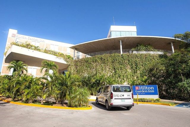 Cancun Airport Transportation: Professional, Private & Comfortable image 4