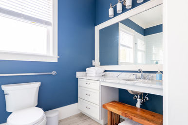 Girls Trip Beach House: Rooftop Patio, Walk to Beach, Pool, Shops + Bars image 26