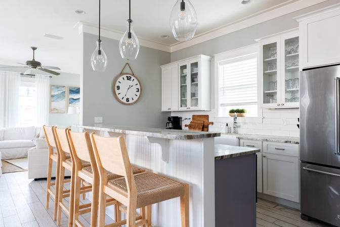 Girls Trip Beach House: Rooftop Patio, Walk to Beach, Pool, Shops + Bars image 18