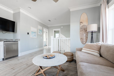 Girls Trip Beach House: Rooftop Patio, Walk to Beach, Pool, Shops + Bars image 49