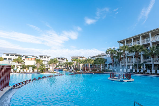 Girls Trip Beach House: Rooftop Patio, Walk to Beach, Pool, Shops + Bars image 73