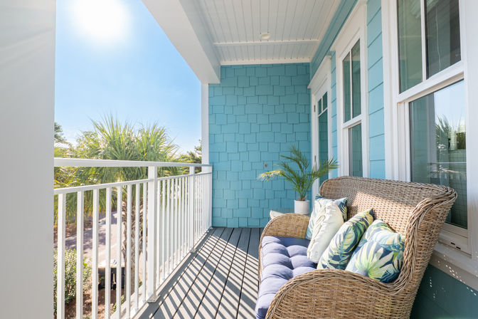 Girls Trip Beach House: Rooftop Patio, Walk to Beach, Pool, Shops + Bars image 45