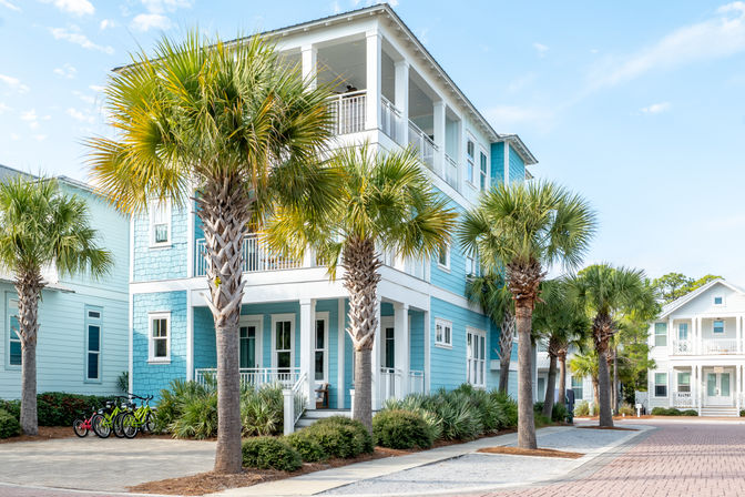 Girls Trip Beach House: Rooftop Patio, Walk to Beach, Pool, Shops + Bars image 1