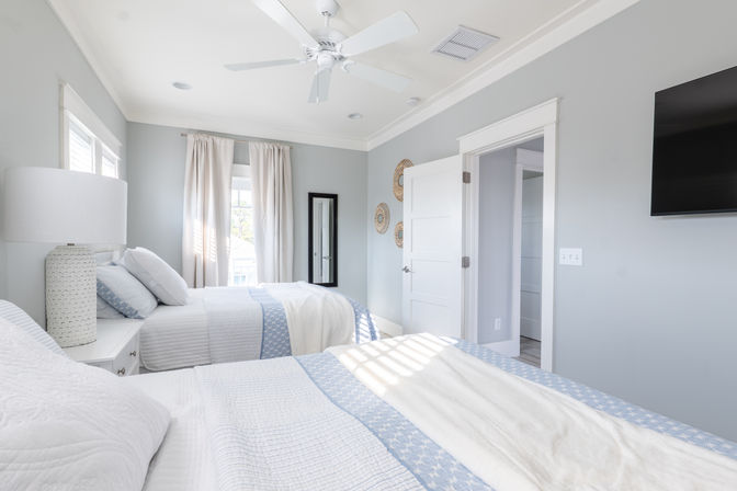 Girls Trip Beach House: Rooftop Patio, Walk to Beach, Pool, Shops + Bars image 48