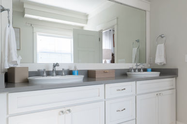 Girls Trip Beach House: Rooftop Patio, Walk to Beach, Pool, Shops + Bars image 44