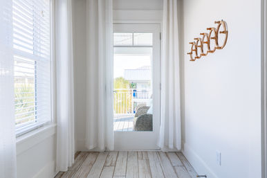 Girls Trip Beach House: Rooftop Patio, Walk to Beach, Pool, Shops + Bars image 36