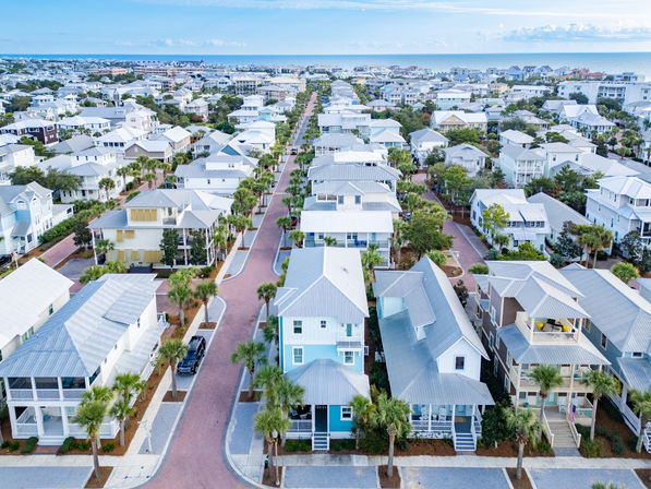 Girls Trip Beach House: Rooftop Patio, Walk to Beach, Pool, Shops + Bars image 75