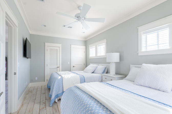 Girls Trip Beach House: Rooftop Patio, Walk to Beach, Pool, Shops + Bars image 47