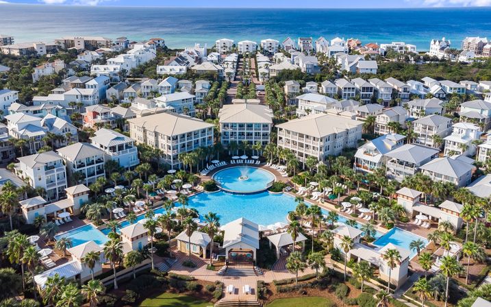 Girls Trip Beach House: Rooftop Patio, Walk to Beach, Pool, Shops + Bars image 4