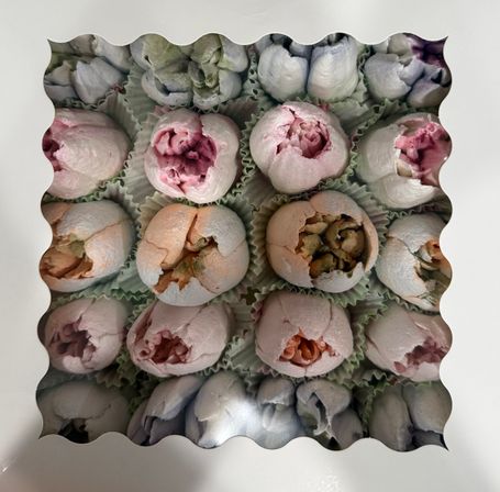 Eatable 3D floral arrangements and uniquely designed desserts image 63