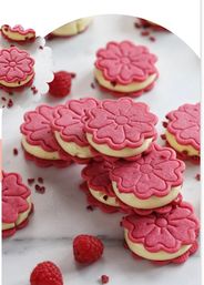 Delicious 3D edible floral arrangements image 50