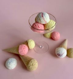 Delicious 3D edible floral arrangements image 51