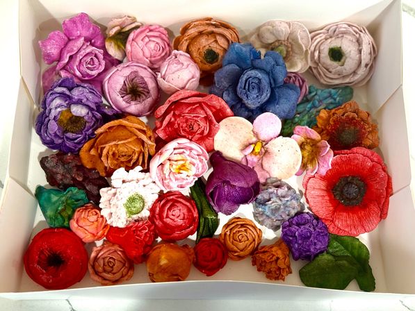 Delicious 3D edible floral arrangements image 63