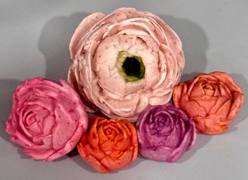 Delicious 3D edible floral arrangements image 58