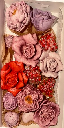 Delicious 3D edible floral arrangements image 68