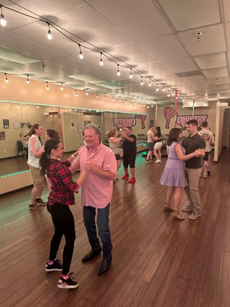 Two Step and Country Swing lessons taught by a seasoned professional dancer Elizabeth Mooney image 7