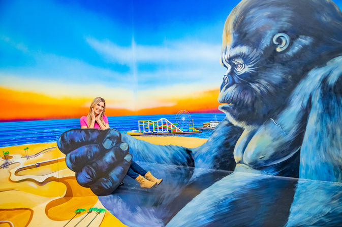 Discover the World of Illusions in Hollywood: A Must-Visit Attraction image 2