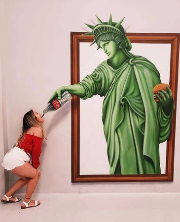 Discover the World of Illusions in Hollywood: A Must-Visit Attraction image 8