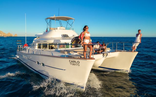 Private Catamaran Charter for Groups - 4 Hours, Snorkeling, Swimming & The Arch image 4