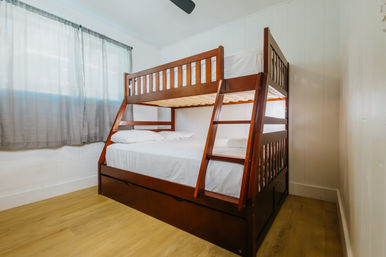 North Shore Group Getaway: Five 3-BR Units for Up to 50 Guests image 62