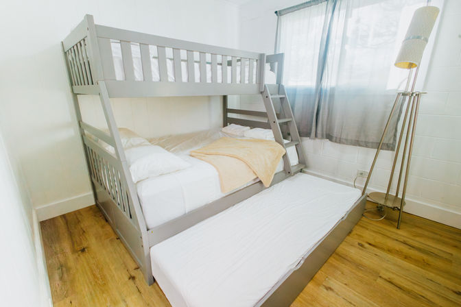 North Shore Group Getaway: Five 3-BR Units for Up to 50 Guests image 31