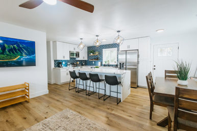 Peaceful Island Getaway: 3-BR Oceanfront Oasis image 17