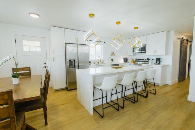 North Shore Group Getaway: Five 3-BR Units for Up to 50 Guests image 69