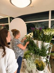Luxury Flower Bar & Floral Workshop image 5
