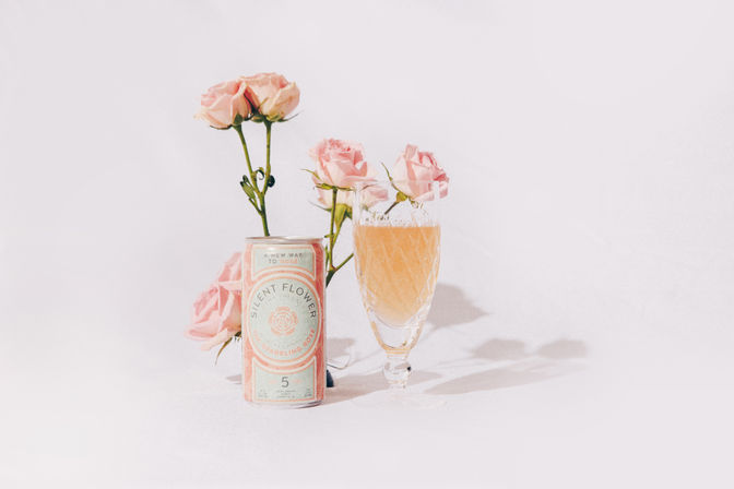 Sparkling THC Rosé Drink without the Alcohol image 4