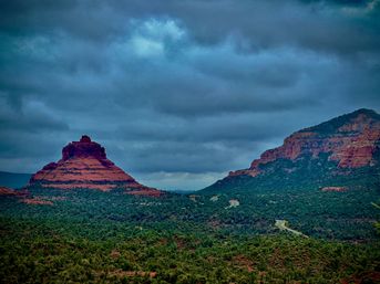 Sedona Red Rocks and Wine Country Tour image 4