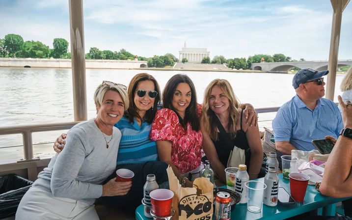 Cantina Cruise with Bar, Music & Monument Views image 6