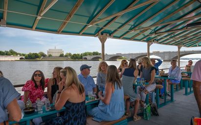 Cantina Cruise with Bar, Music & Monument Views image 8