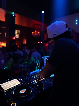 Paname SF French Lounge image 8
