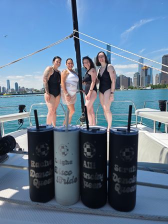 Party on the Lake! Playpen, fireworks, concerts & more for up to 13 guests image 19