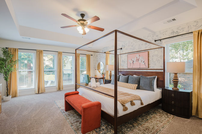 The Peachy Oaks: Ultimate Savannah Bachelorette House with Pool, Karaoke & Glam Room image 10