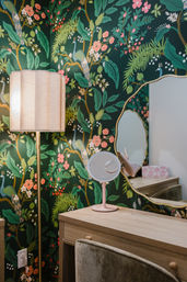 The Peachy Oaks: Ultimate Savannah Bachelorette House with Pool, Karaoke & Glam Room image 18