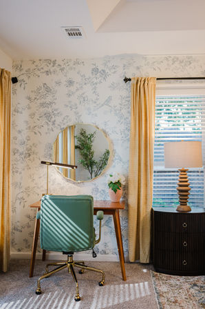 The Peachy Oaks: Ultimate Savannah Bachelorette House with Pool, Karaoke & Glam Room image 11