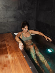 Private Contrast Therapy Session: Infrared Sauna + Cold Plunge (3-4 People) image