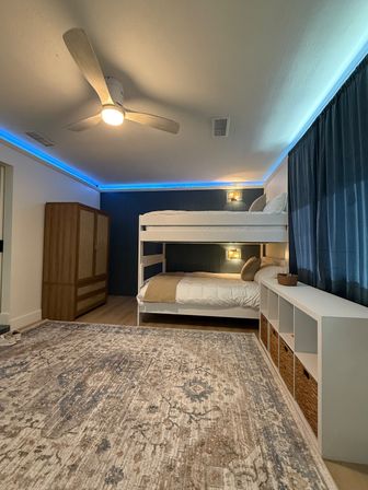 The Blue Bell - Luxury 5-Star Scottsdale Villa: Designer Themed Suites, Pool, Spa & Backyard Oasis image 31