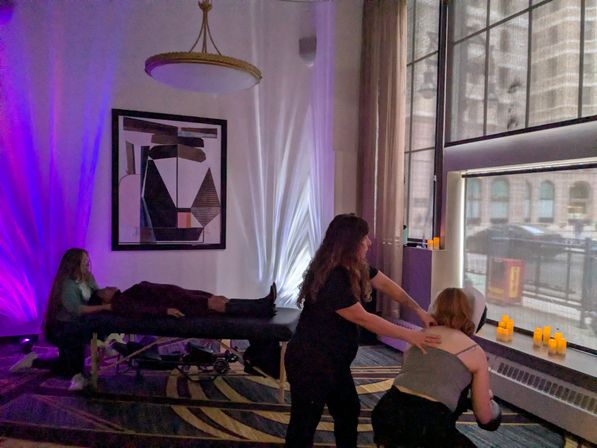 Massage Lounge for groups and parties image 5