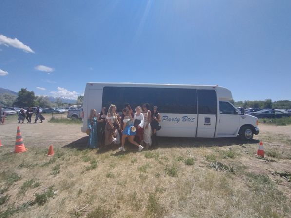 Utah Party Bus & Limousine Rentals - Limo Cloud 9 image 7