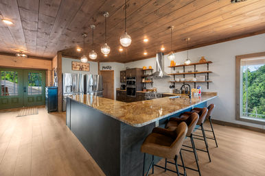 Hawk's Hollow: Golf Sim, Theater, Pool & Hot Tub image 123