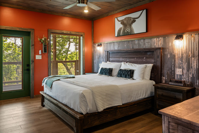 Hawk's Hollow: Golf Sim, Theater, Pool & Hot Tub image 59