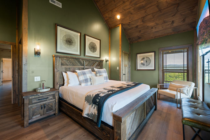 Hawk's Hollow: Golf Sim, Theater, Pool & Hot Tub image 97