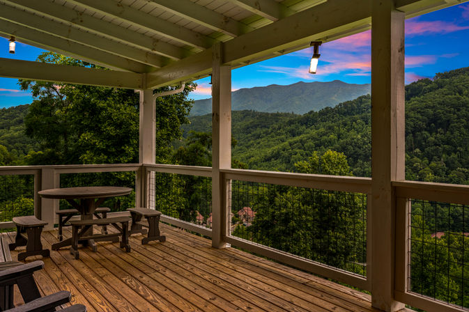 Gatlinburg Splash: Luxury Cabin with Indoor Pool, Hot Tub, Game Room + Theater Room image 28