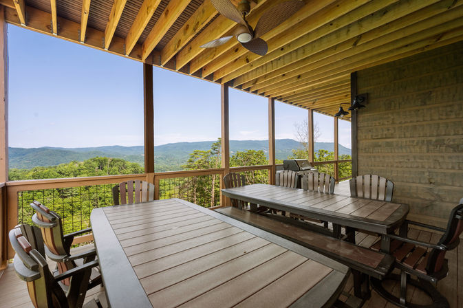 Hawk's Hollow: Golf Sim, Theater, Pool & Hot Tub image 34