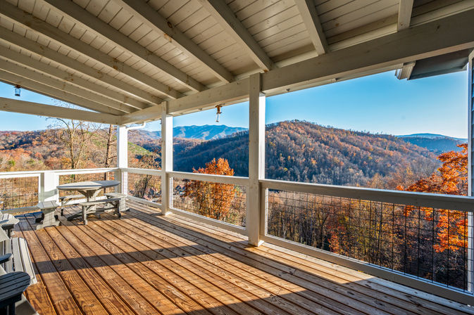 Gatlinburg Splash: Luxury Cabin with Indoor Pool, Hot Tub, Game Room + Theater Room image 35