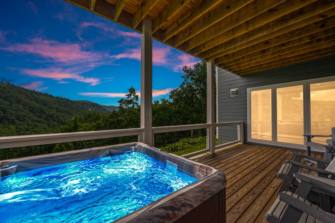 Gatlinburg Splash: Luxury Cabin with Indoor Pool, Hot Tub, Game Room + Theater Room image 2