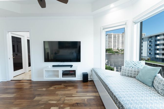 Best Lux Home With Games/Concierge On The Water  10 Min 2 Beach! image 78