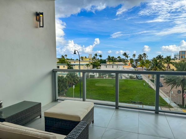 5 Story Condo W/ King Bed Jacuzzi W/ Ocean View! image 42